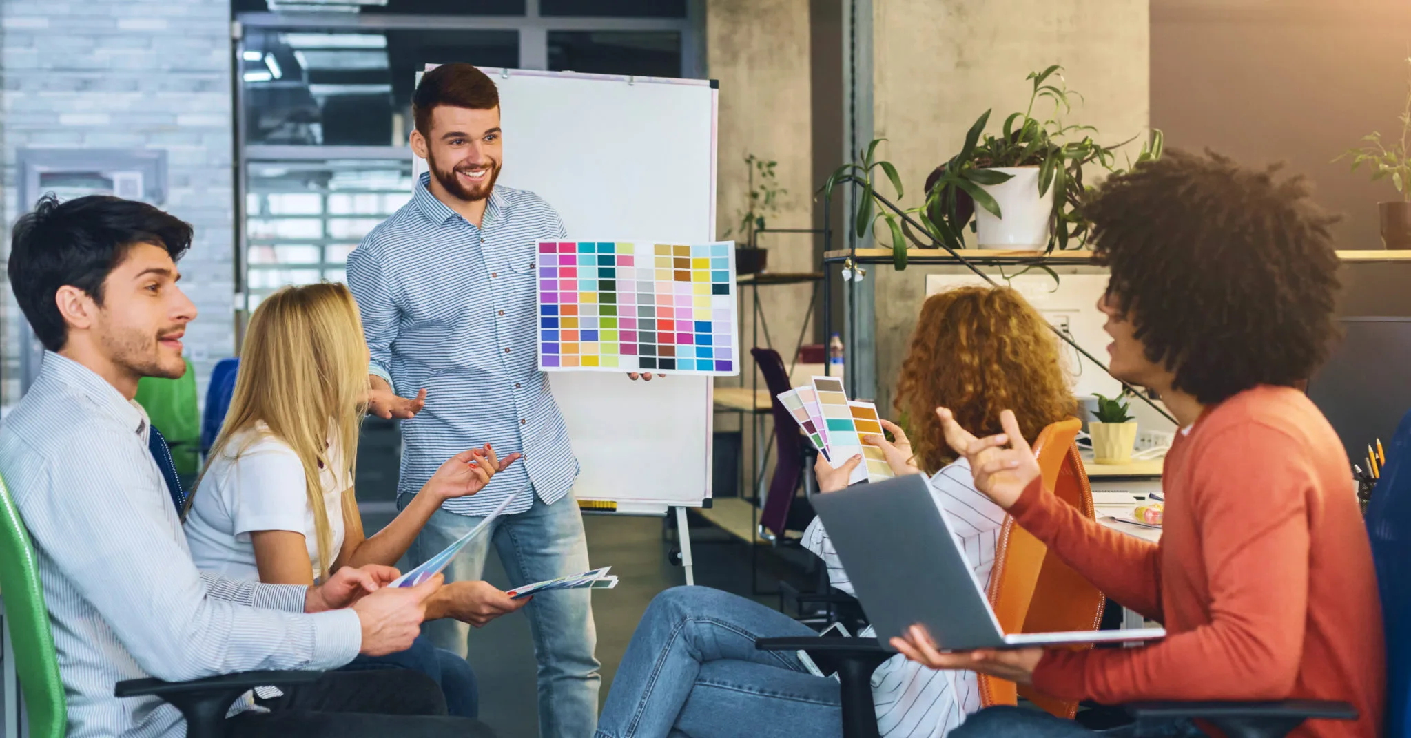 How to Outsource Design Successfully: Working with Design Freelancers and Creative Agencies